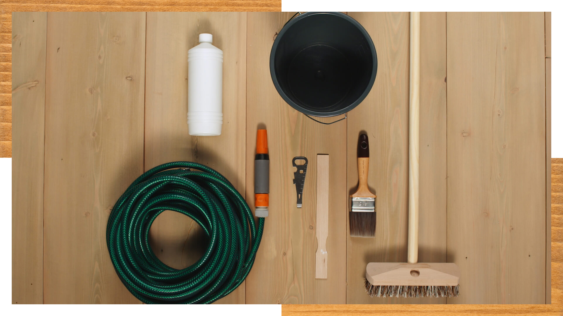 Ferramentas para fixar um alpendre de madeira