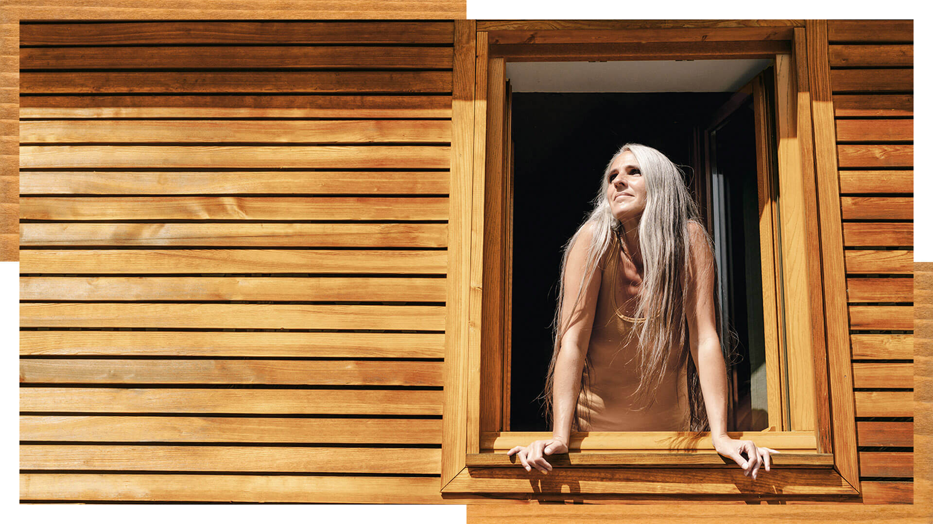 Casa com exterior de madeira